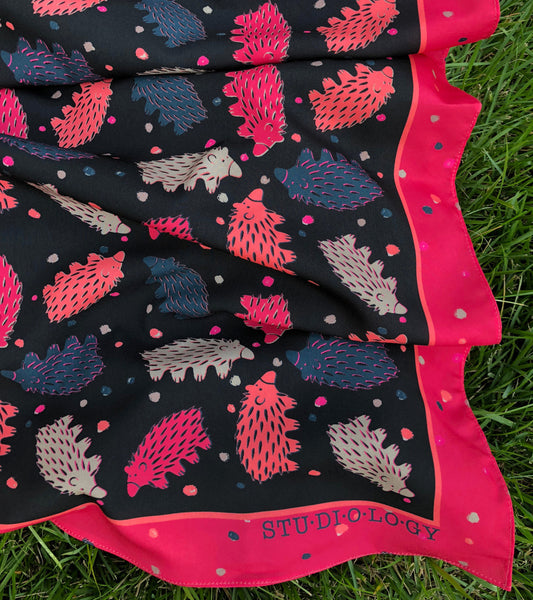 Black and Raspberry Echidna Scarf