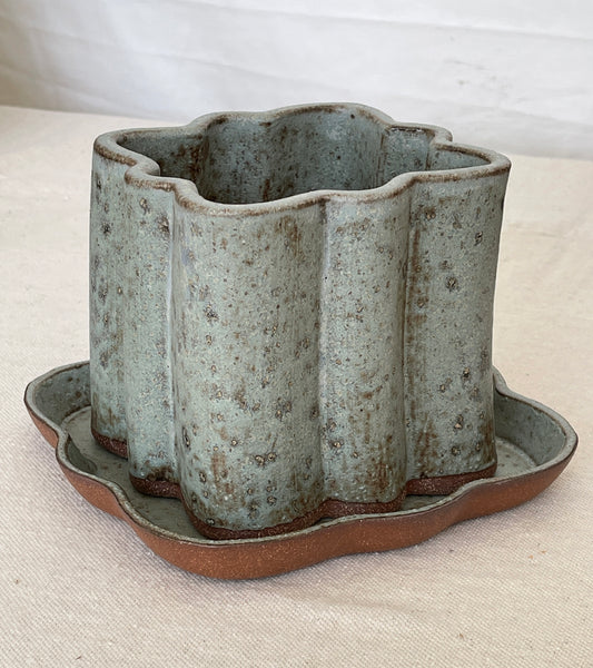 LARGE Quatrefoil Planter & Saucer / ROBBIN'S EGG