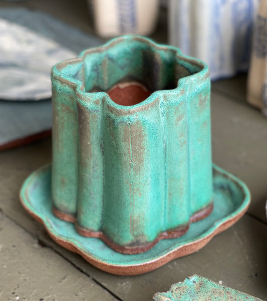 MEDIUM Quatrefoil Planter & Saucer / COPPER